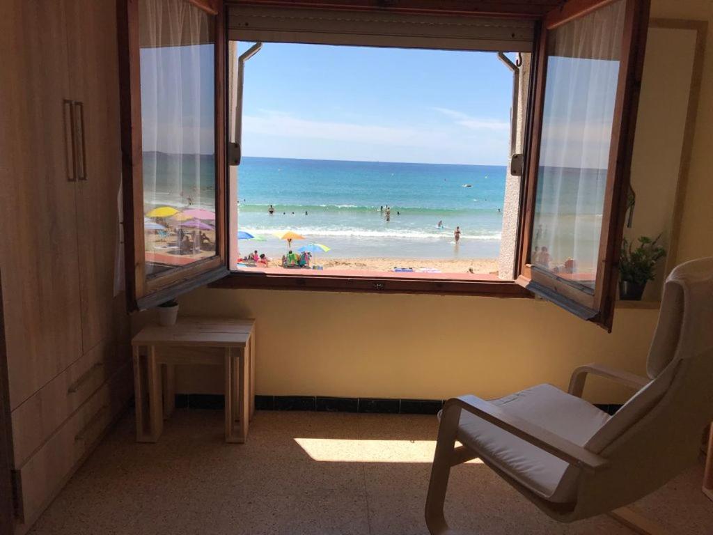 El Faro Apartaments Platja Llarga-Les Salines-Tgn Таррагона Екстер'єр фото